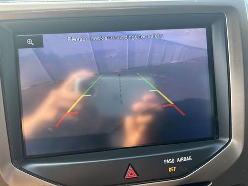 Used 2013 Lincoln MKX AWD image 19