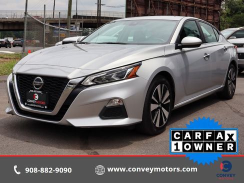 Used 2021 Nissan Altima 2.5 SV FWD image 1