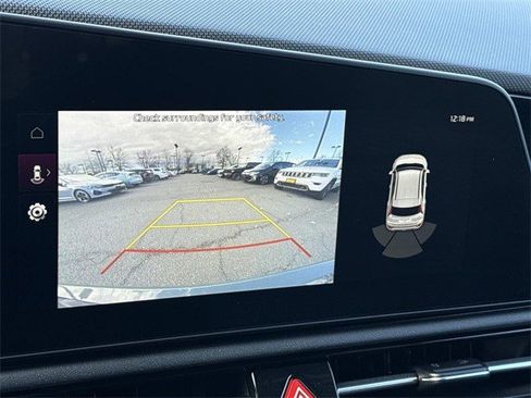 Used 2023 Kia Niro EX image 20