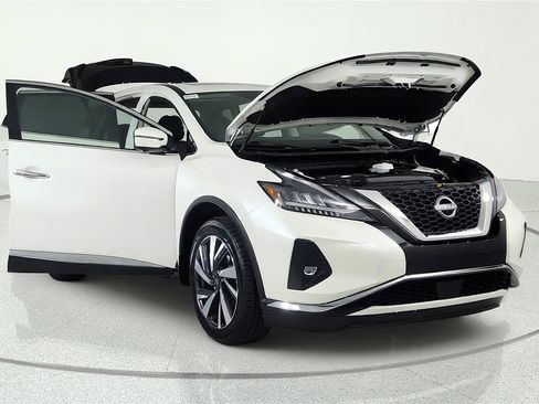 Used 2024 Nissan Murano SL FWD image 11