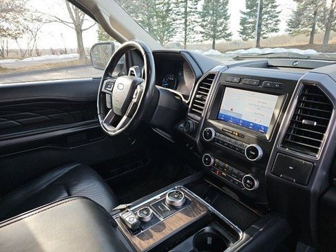 Used 2021 Ford Expedition Platinum image 14