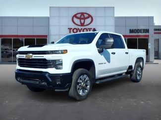 Used 2024 Chevrolet Silverado 2500 Custom w/ Custom Value Package AWD/4WD video 1