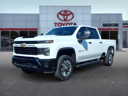Used 2024 Chevrolet Silverado 2500 Custom w/ Custom Value Package