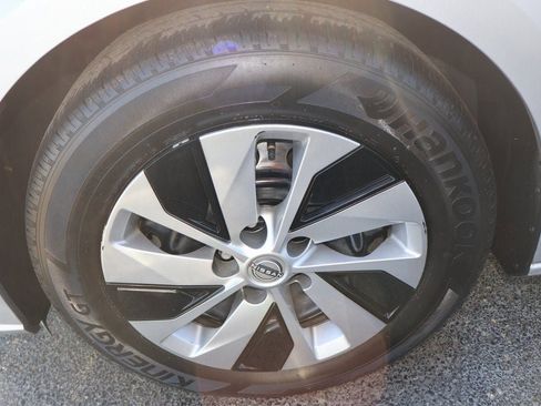 Used 2023 Nissan Altima 2.5 S image 7