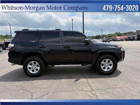 Used 2023 Toyota 4Runner SR5 AWD/4WD image 5