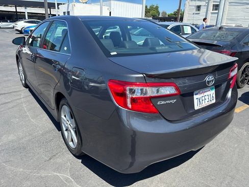 Used 2012 Toyota Camry SE FWD image 6