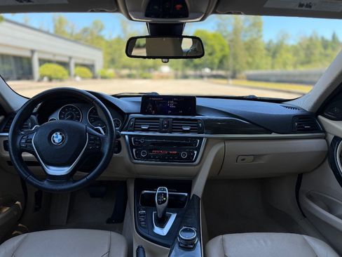 Used 2014 BMW 328i xDrive Wagon AWD/4WD image 22