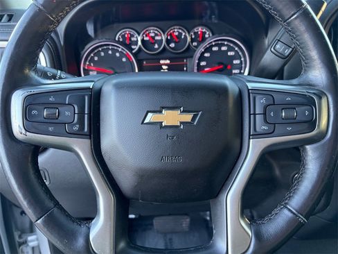 Used 2021 Chevrolet Silverado 1500 LT image 11
