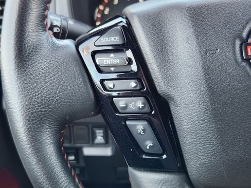 Used 2023 Nissan Frontier PRO-4X w/ Pro Convenience Package image 18