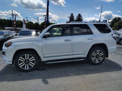 Used 2024 Toyota 4Runner Limited AWD/4WD image 6
