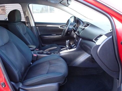 Used 2019 Nissan Sentra SR image 11