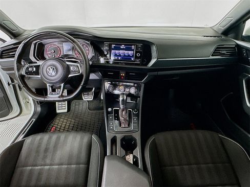 Used 2019 Volkswagen Jetta GLI image 3