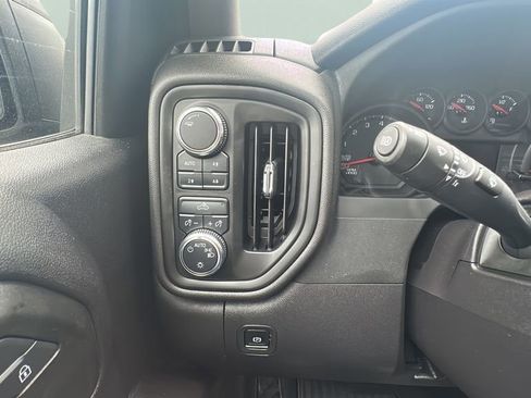 Used 2024 GMC Sierra 1500 Pro w/ Pro Value Package image 15