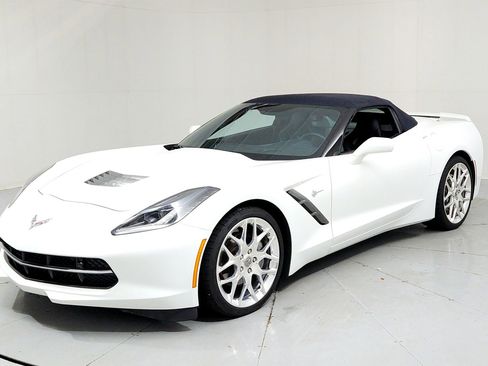 Certified 2016 Chevrolet Corvette Stingray Convertible w/ 3LT Preferred Equipment Group RWD image 9