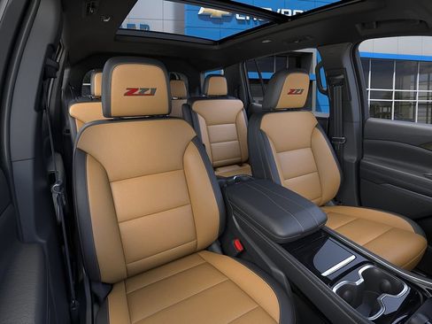 New 2027 Chevrolet Traverse Z71 AWD/4WD image 16