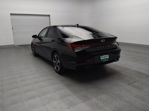 Used 2023 Hyundai Elantra SEL w/ Convenience Package FWD image 5