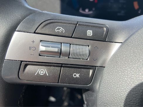 Used 2025 Hyundai Kona SEL AWD/4WD image 21