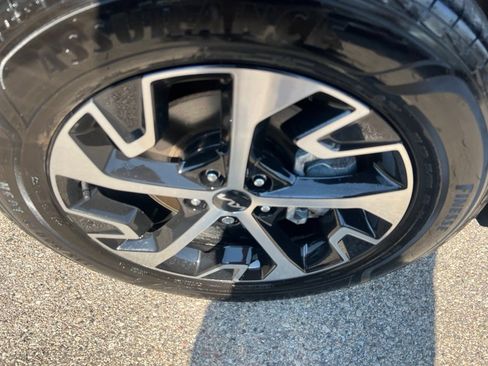 Certified 2023 Kia Sportage EX AWD/4WD image 38