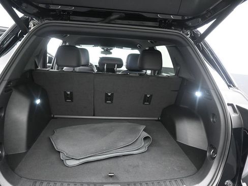 Used 2026 Chevrolet Equinox RS FWD image 16