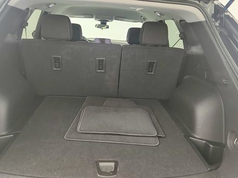 Used 2025 Chevrolet Blazer LT FWD image 27
