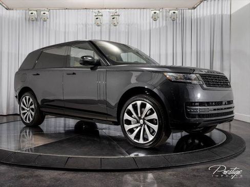 Used 2025 Land Rover Range Rover Long Wheelbase SE AWD/4WD image 17