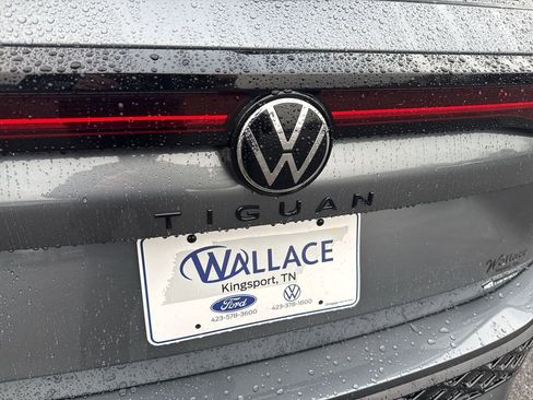 New 2026 Volkswagen Tiguan SE R-Line AWD/4WD image 6