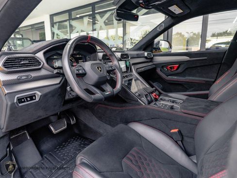 Used 2023 Lamborghini Urus Performante AWD/4WD image 30