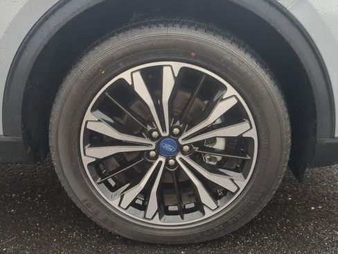 Used 2022 Ford Escape SEL w/ SEL Stealth AWD Package image 10