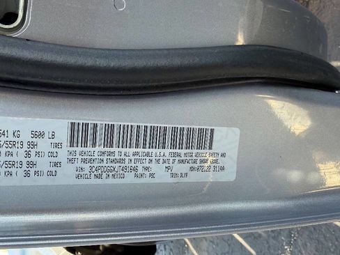 Used 2018 Dodge Journey Crossroad image 18