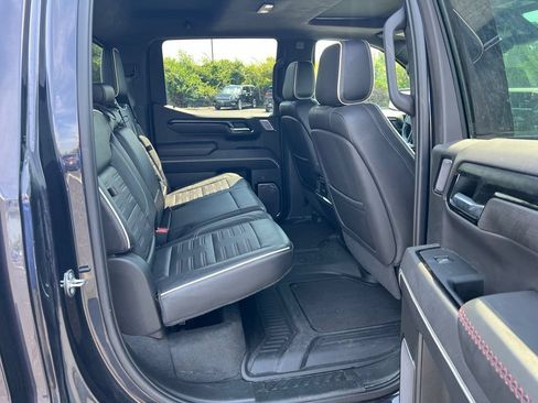 Used 2022 GMC Sierra 1500 AT4X AWD/4WD image 11