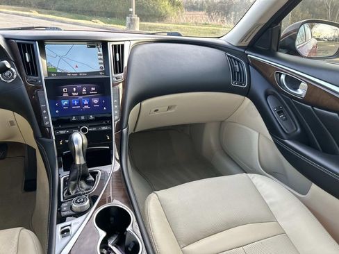 Used 2014 INFINITI Q50 Premium w/ Deluxe Touring Package image 16