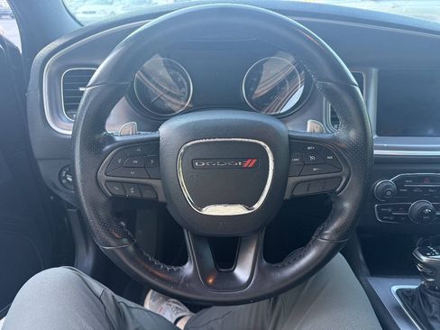Used 2020 Dodge Challenger SXT RWD image 4
