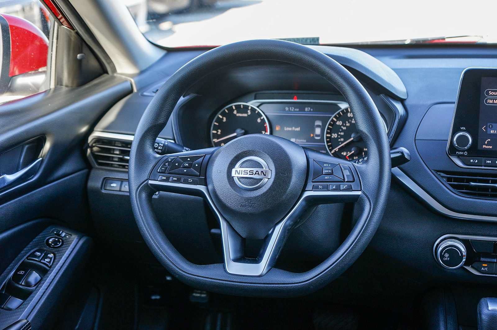 Used 2022 Nissan Altima 2.5 SV FWD image 15