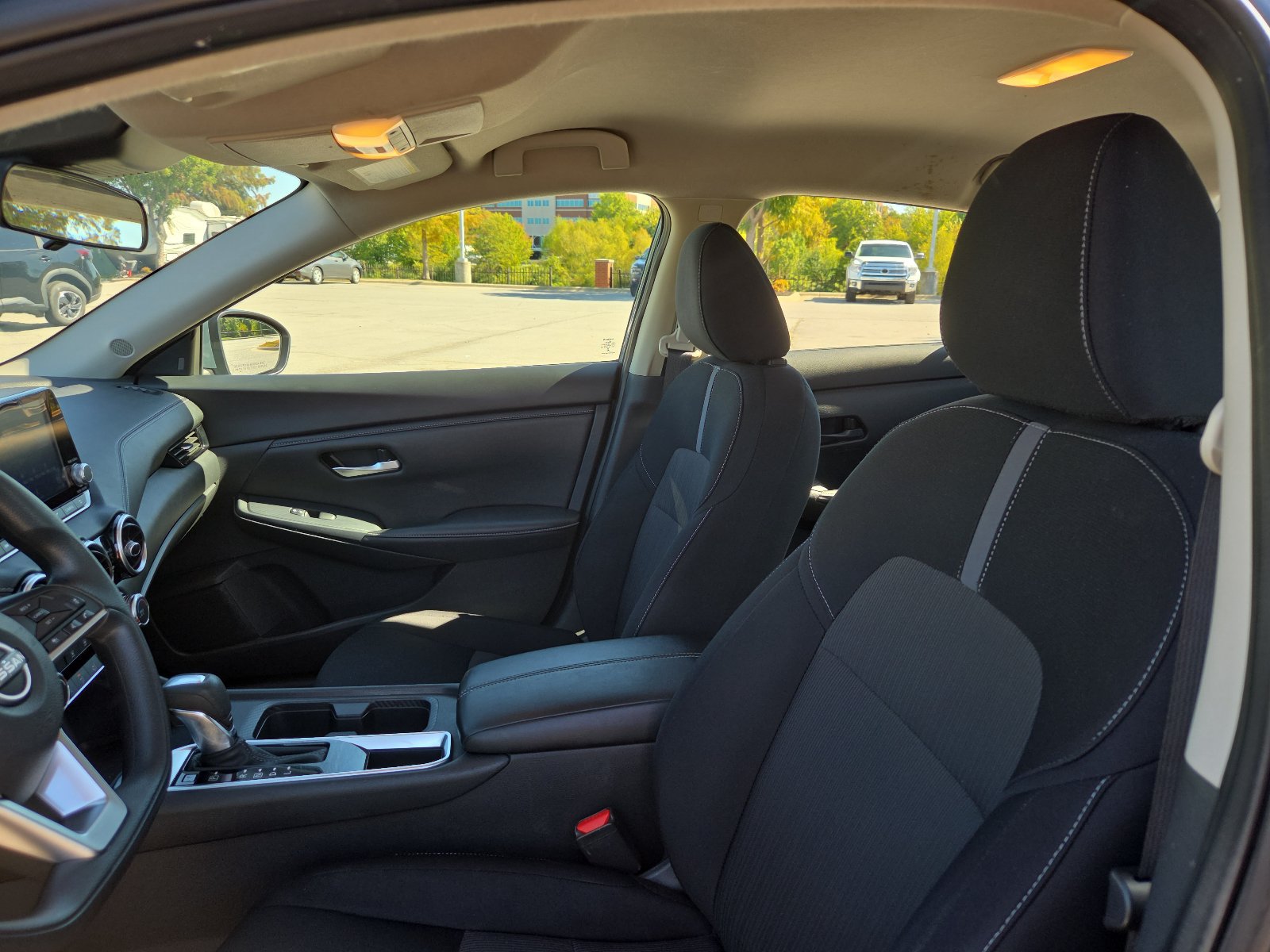 Used 2024 Nissan Sentra SV FWD image 13