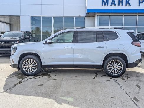 New 2026 GMC Acadia Denali w/ Super Cruise Package image 9