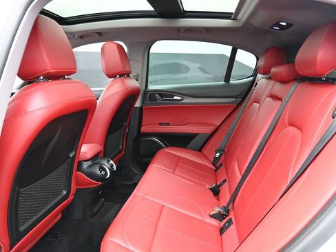 Used 2021 Alfa Romeo Stelvio Ti image 19