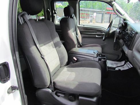 Used 2007 Ford F250 XLT image 15