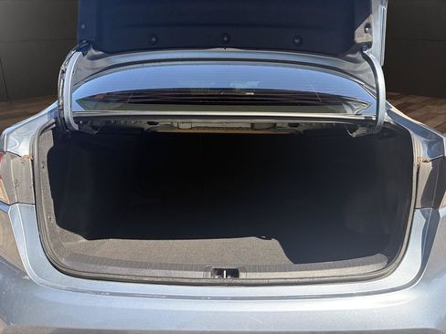Used 2022 Toyota Corolla LE FWD image 19