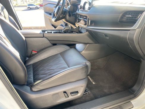 Used 2023 Nissan Rogue Platinum w/ Platinum Premium Package image 37