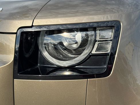 Used 2022 Land Rover Defender 110 XS Edition image 9