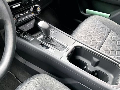 New 2026 Nissan Kicks SV image 7