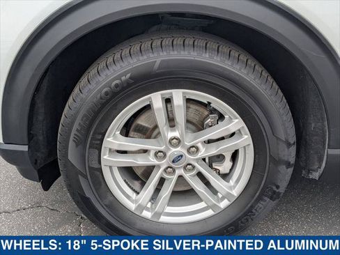 Used 2022 Ford Explorer XLT RWD image 9