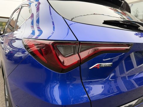 Used 2022 Acura MDX A-Spec image 16