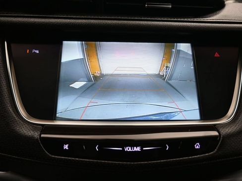 Used 2018 Cadillac XT5 Luxury w/ Driver Awareness Package FWD image 22