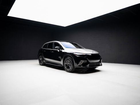 Used 2024 Mercedes-Benz Maybach EQS 680 4MATIC image 85