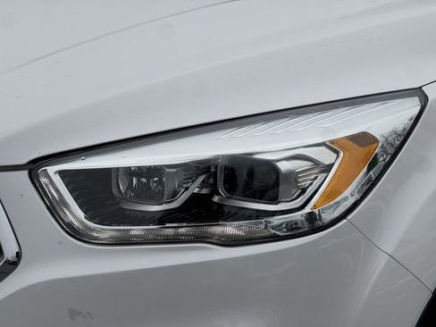 Used 2018 Ford Escape Titanium image 7