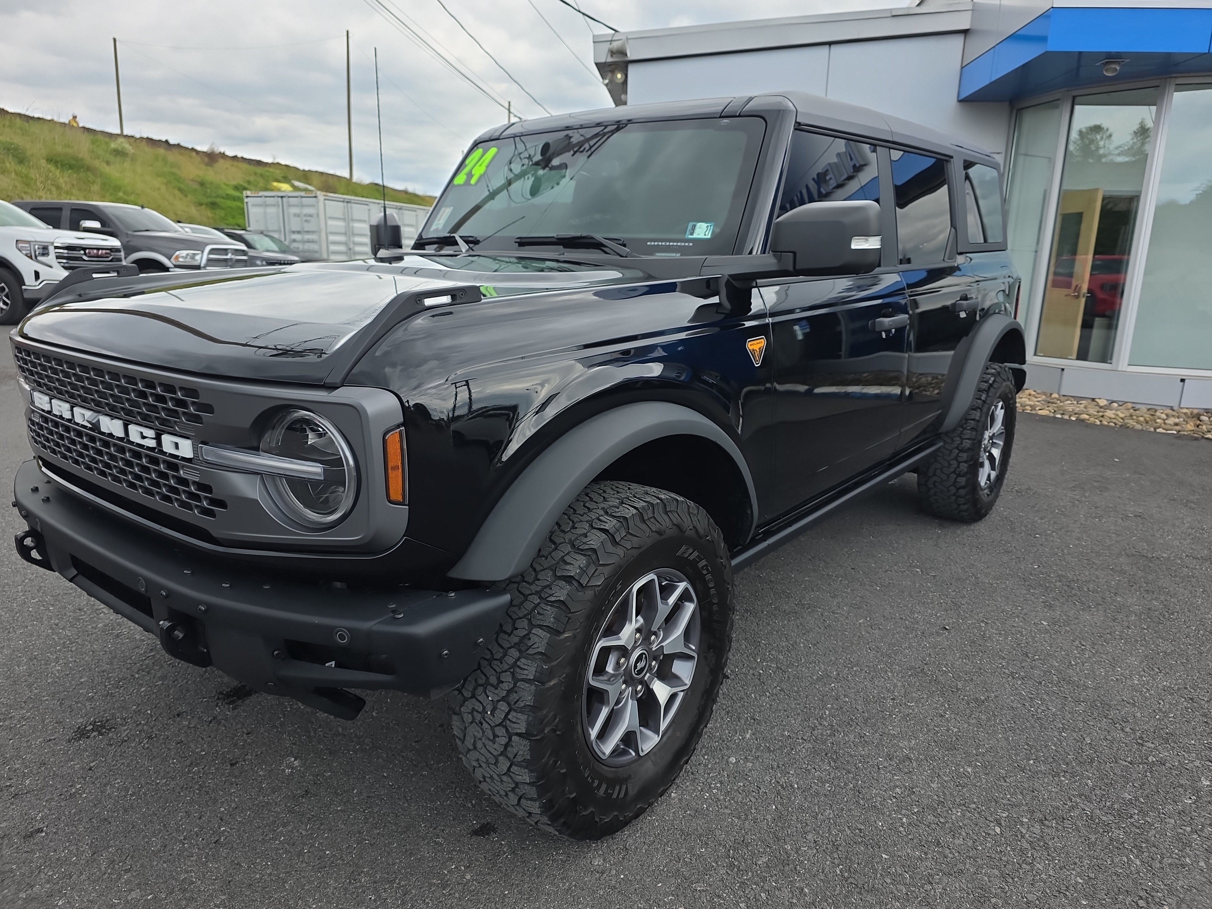 Used 2024 Ford Bronco Badlands AWD/4WD image 7