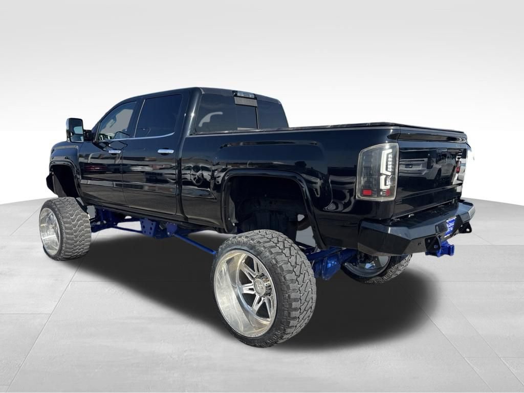 Used 2015 GMC Sierra 2500 Denali w/ Duramax Plus Package AWD/4WD image 4