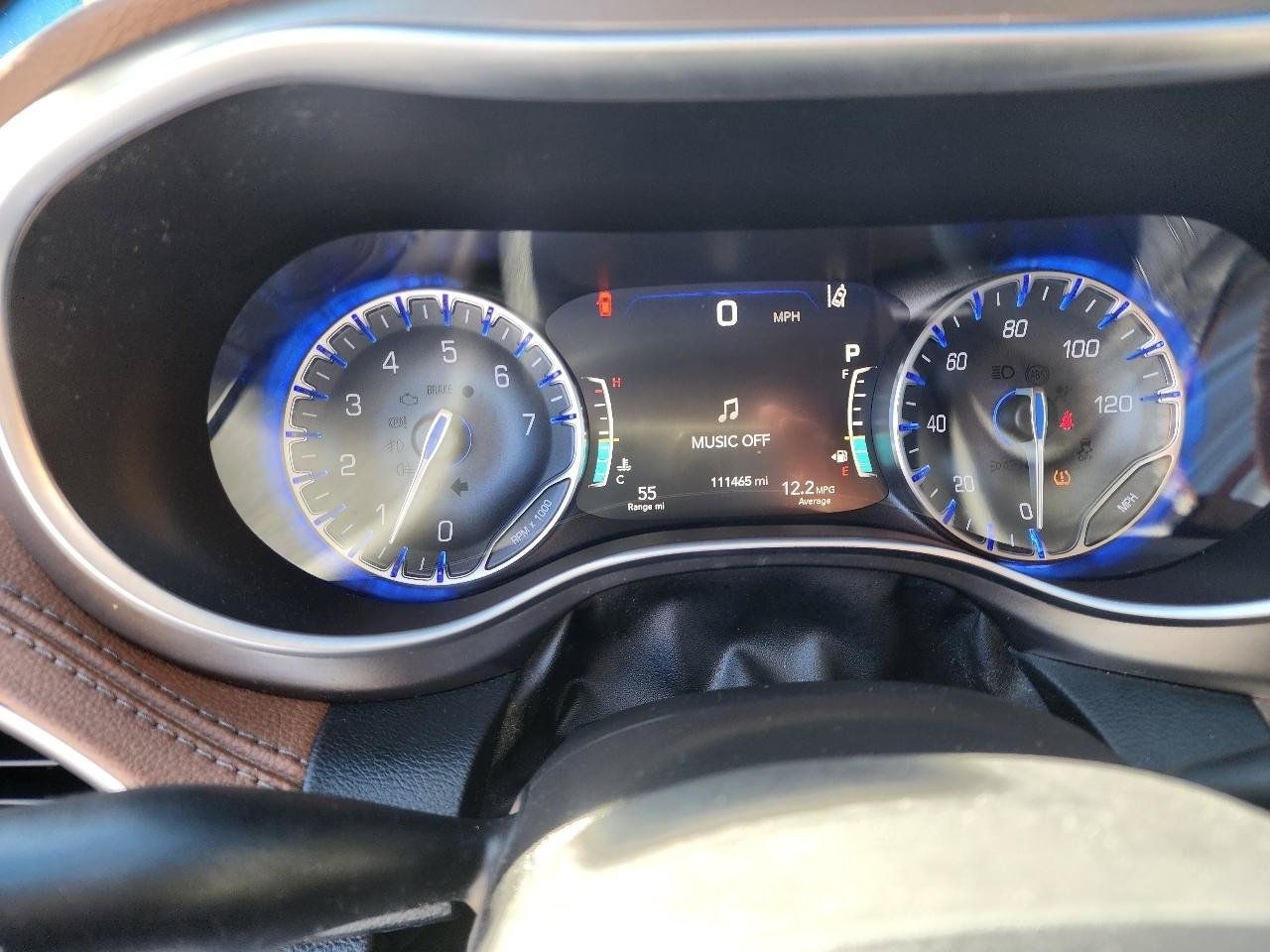 Used 2018 Chrysler Pacifica Limited w/ Advanced Safetytec Group FWD image 19