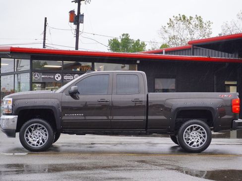 Used 2018 Chevrolet Silverado 1500 LT w/ All Star Edition image 4